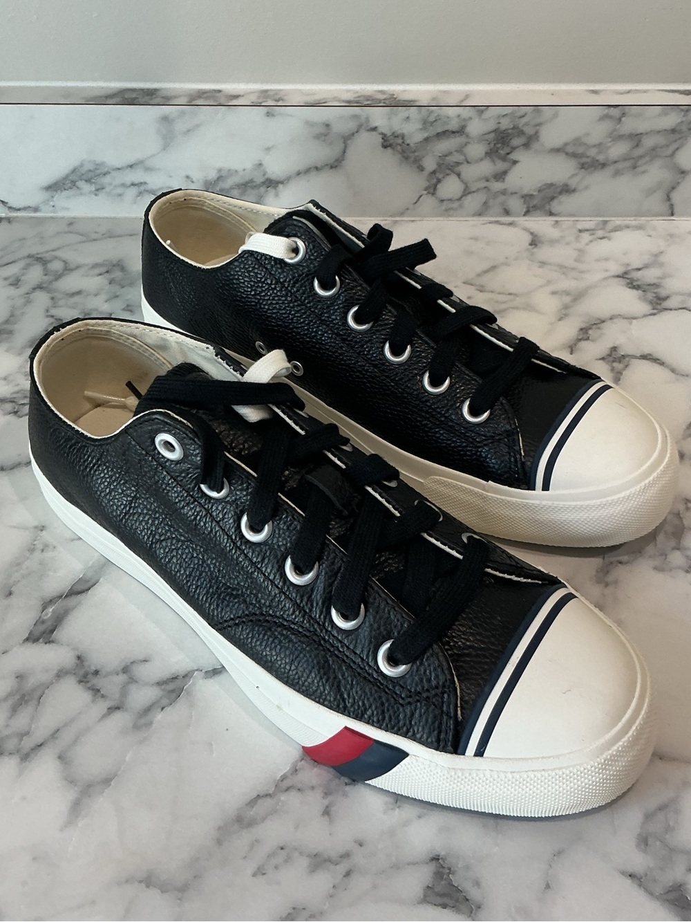 Pro Keds Men’s Black Low-Top Lace-Up Sneakers Size 9